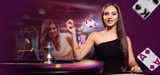 Dashboard meja live casino londonslot menampilkan blackjack, roulette, dan baccarat